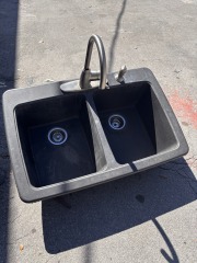 Black Kitchen Sink 34\